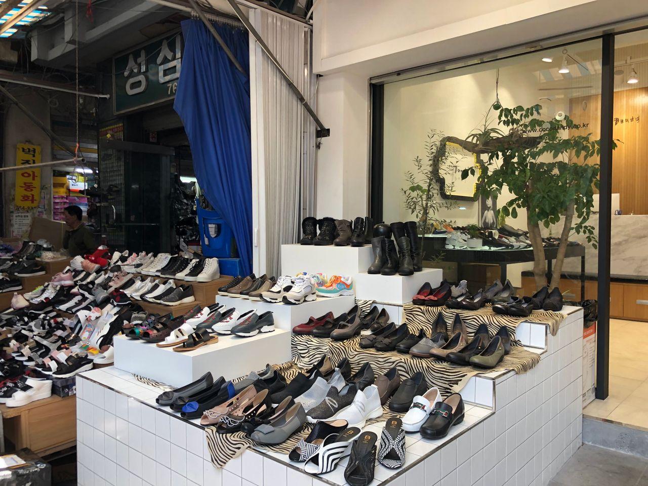 A Visit to the Dongdaemun Shoes Market